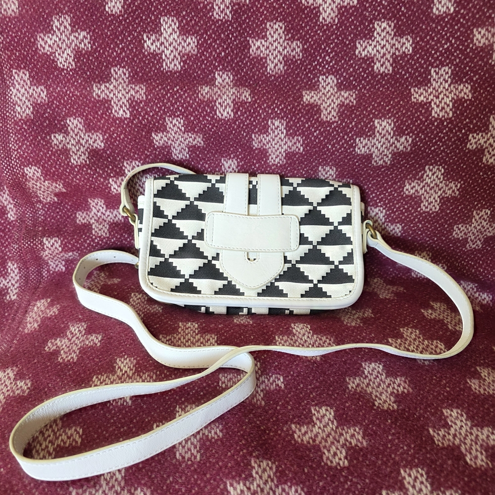 Stylish Black and White Geometric Women's Bag